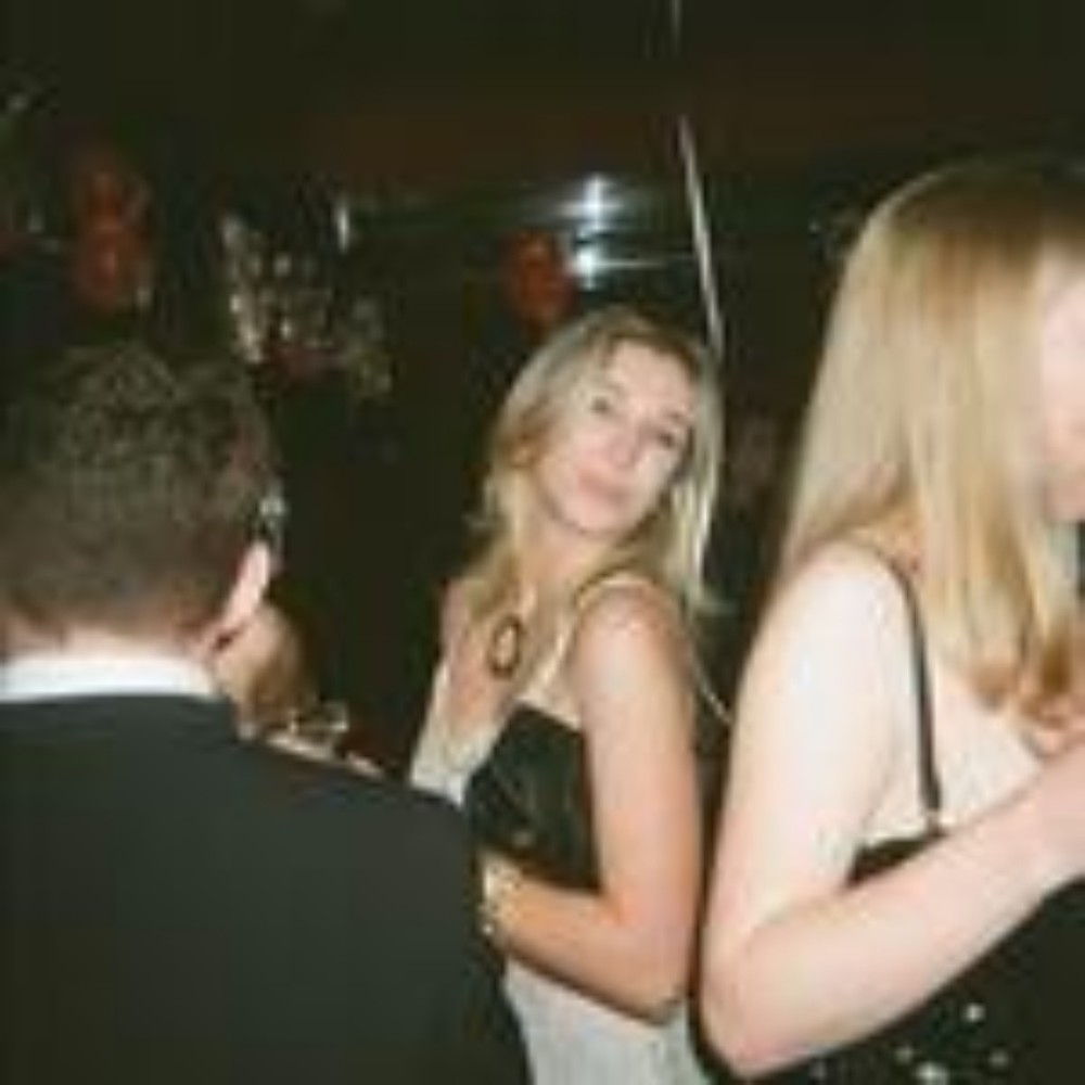 Meet your Posher, Caroline